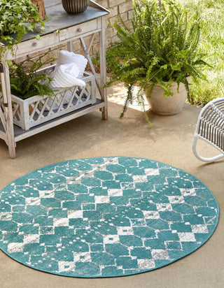 Unique Loom Outdoor Trellis OWE-OTRS3 Teal Area Rug Round Lifestyle Image