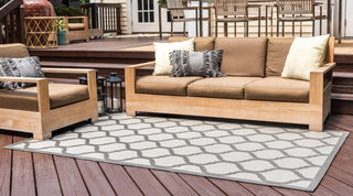 Unique Loom Outdoor Trellis T-KOZA-20431A Gray Area Rug Rectangle Lifestyle Image