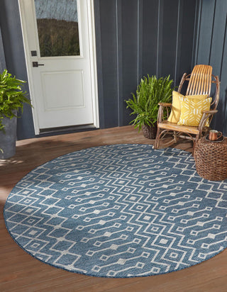 Unique Loom Outdoor Trellis T-KZOD10 Blue Area Rug Round Lifestyle Image