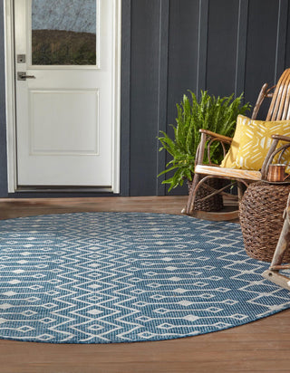 Unique Loom Outdoor Trellis T-KZOD10 Blue Area Rug Round Lifestyle Image