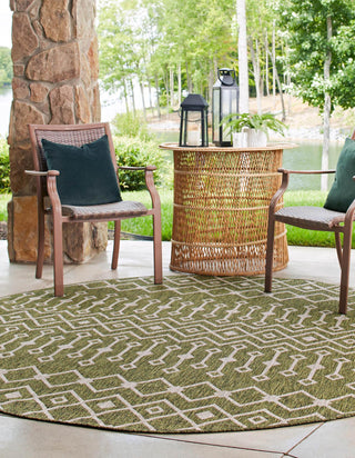 Unique Loom Outdoor Trellis T-KZOD10 Green Area Rug Round Lifestyle Image