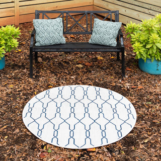 Unique Loom Outdoor Trellis T-KZOD14 Ivory Area Rug Outdoor Scene 