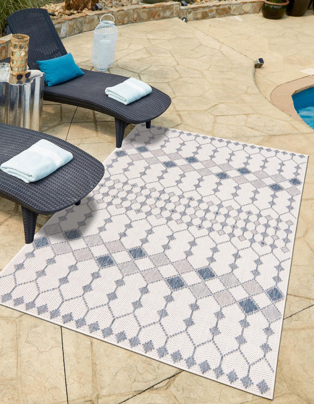 Unique Loom Outdoor Trellis T-KZOD22 Ivory Area Rug Rectangle Lifestyle Image Feature