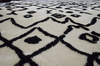 Dalyn Pesario PE5 Ivory Area Rug Detail Image