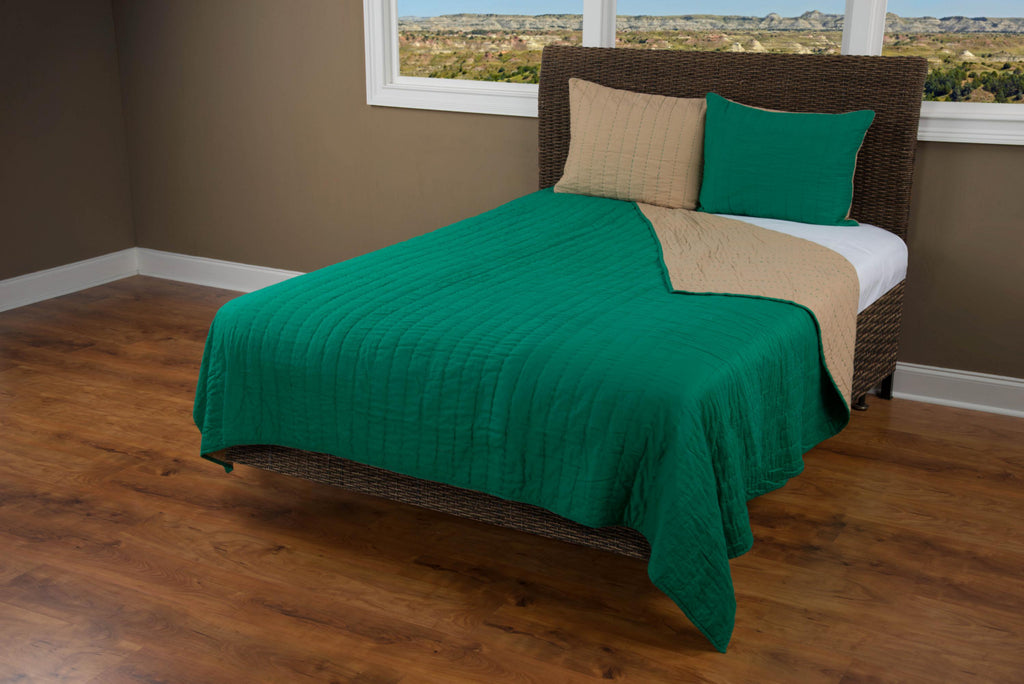 Rizzy BT1411 Gracie Emerald Bedding main image