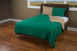 Rizzy BT1411 Gracie Emerald Bedding main image