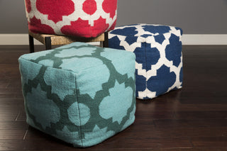 Surya P-158 Pouf Style Shot Feature