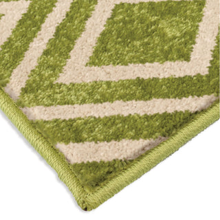 Orian Rugs Promise Diamond Fencing Green Area Rug Corner Shot