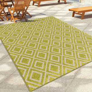 Orian Rugs Promise Diamond Fencing Green Area Rug Room Scene Feature