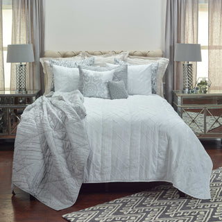 Rizzy BQ4184 Claire White Bedding main image