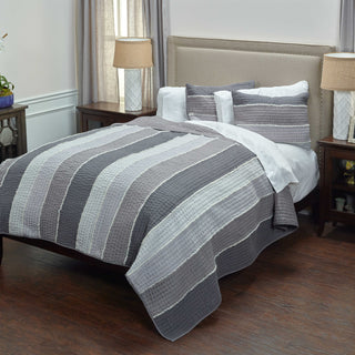 Rizzy BQ4195 Olivia Grace Gray Bedding Lifestyle Image