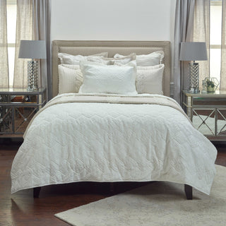 Rizzy BQ4230 Alana Matelasse Ivory Bedding main image