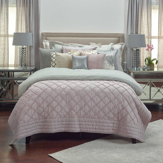 Rizzy BQ4235 Wren Blossom Bedding