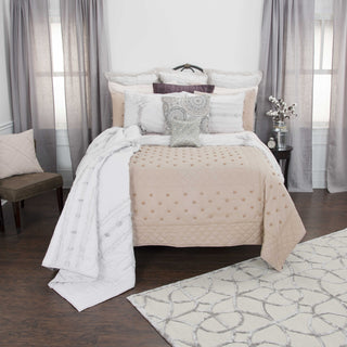 Rizzy BQ4340 Vivian Rae Taupe Bedding main image