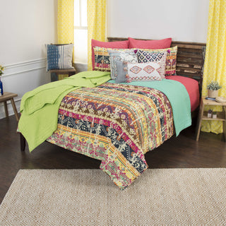 Rizzy BQ4508 Dash Mustard Bedding Lifestyle Image