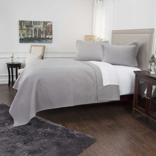 Rizzy BQ4518 Lydia Grey Gray Bedding Lifestyle Image