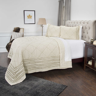 Rizzy BQ4526 Lyric Natural Bedding Lifestyle Image