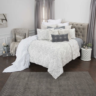 Rizzy BQ4571 Astrid White Bedding Lifestyle Image