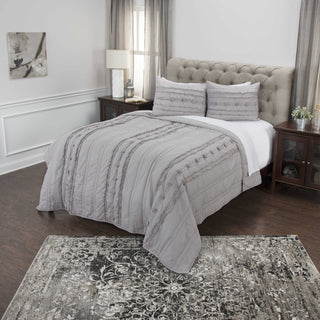 Rizzy BQ4580 Hattie Grey Gray Bedding Lifestyle Image