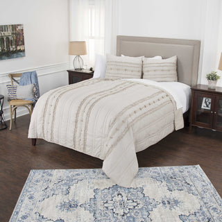 Rizzy BQ4581 Hattie Natural Bedding Lifestyle Image