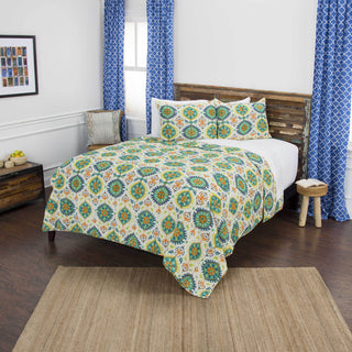 Rizzy BQ4619 Franky Green Bedding Lifestyle Image