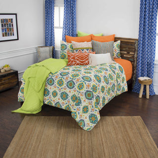 Rizzy BQ4619 Franky Green Bedding Lifestyle Image