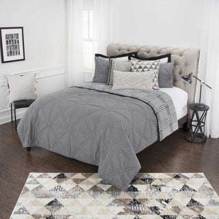 Rizzy BQ4833 Simpson Grey Gray Bedding Lifestyle Image