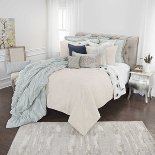 Rizzy BQ4835 Simpson Natural Bedding Lifestyle Image