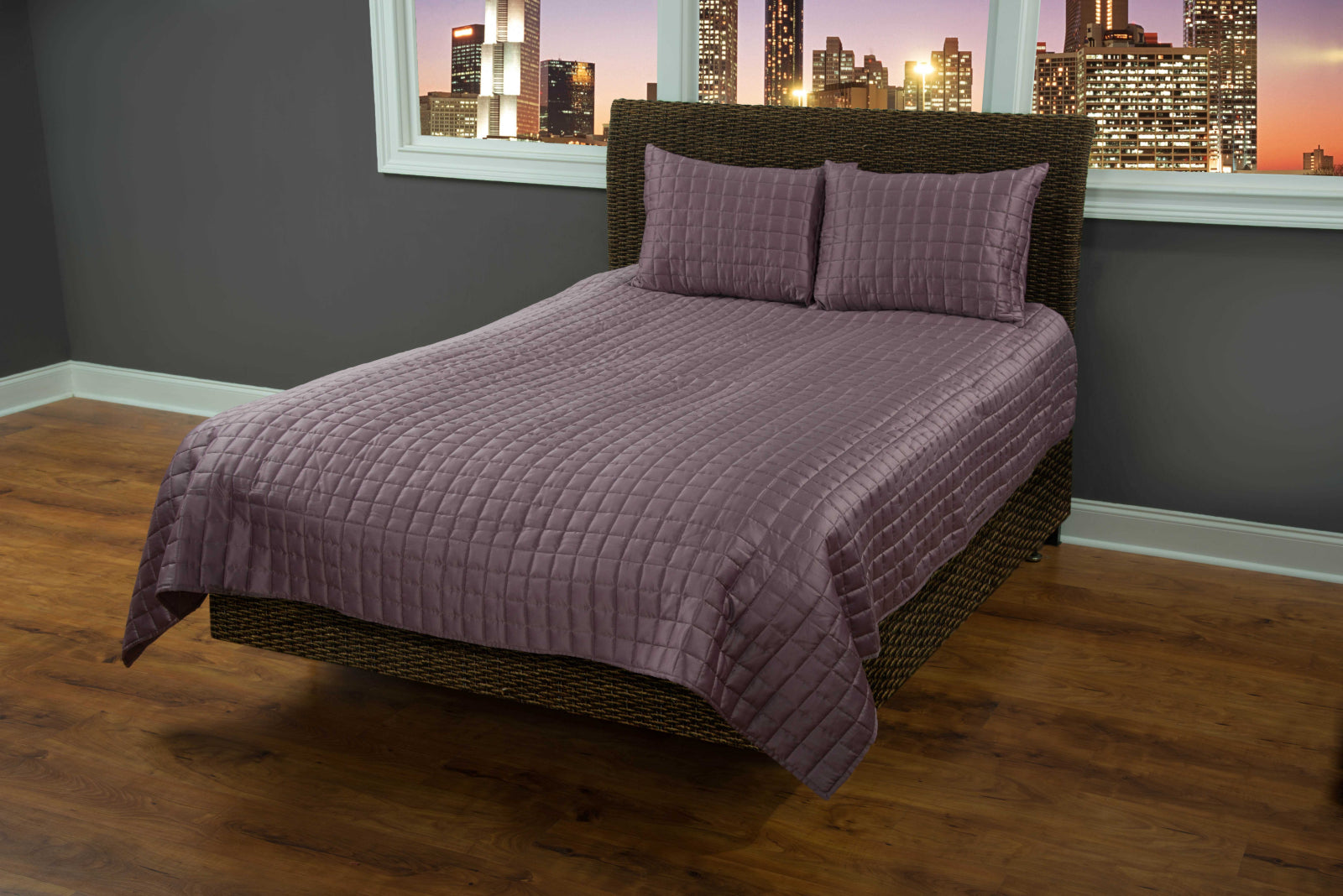 Rizzy BT1677 Satinology Orchid Purple Bedding main image