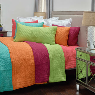 Rizzy BT1793 Moroccan Fling Aqua Bedding Lifestyle Image