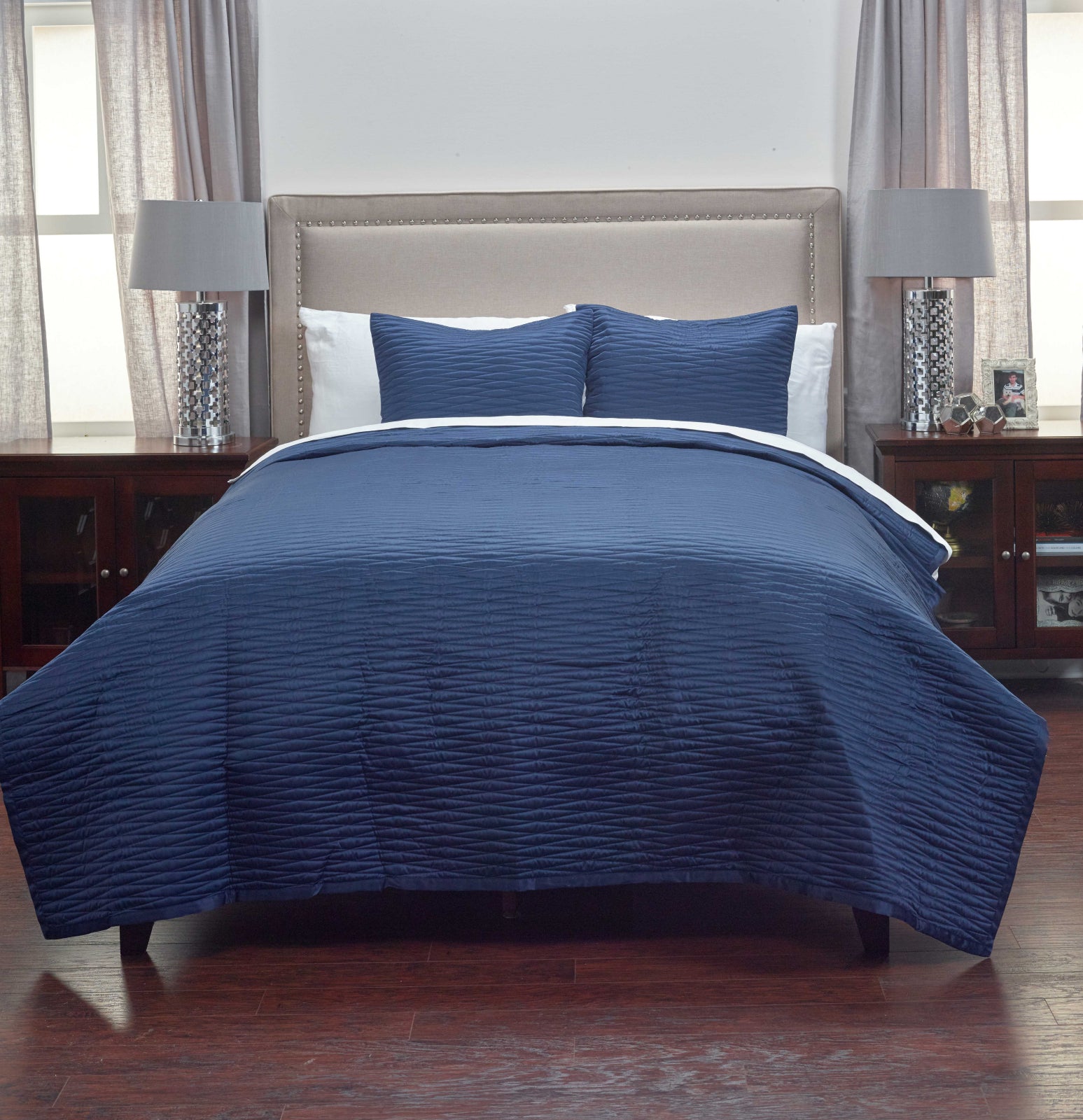 Rizzy BT2021 Parker Navy Bedding main image