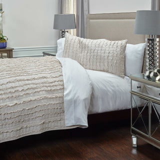 Rizzy BT3015 Annalise Tan Bedding Lifestyle Image