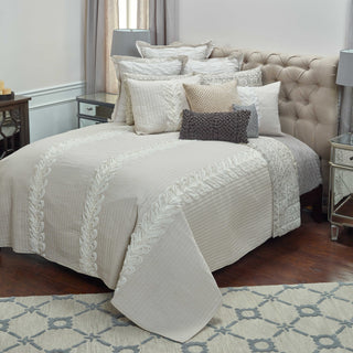 Rizzy BT3020 Adela Blush Ivory Bedding Lifestyle Image