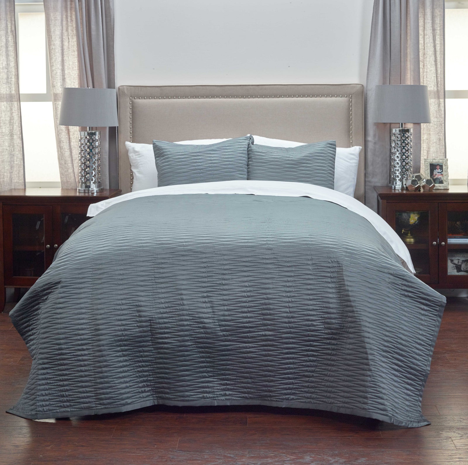 Rizzy BT3038 Parker Grey Charcoal Bedding main image