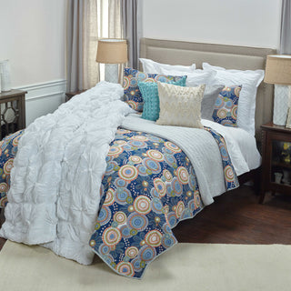 Rizzy BT3073 Bohemian Indigo Bedding Lifestyle Image