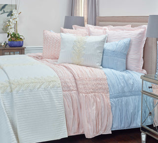 Rizzy BT3088 Adela Ivory Bedding Lifestyle Image