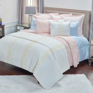 Rizzy BT3088 Adela Ivory Bedding Lifestyle Image