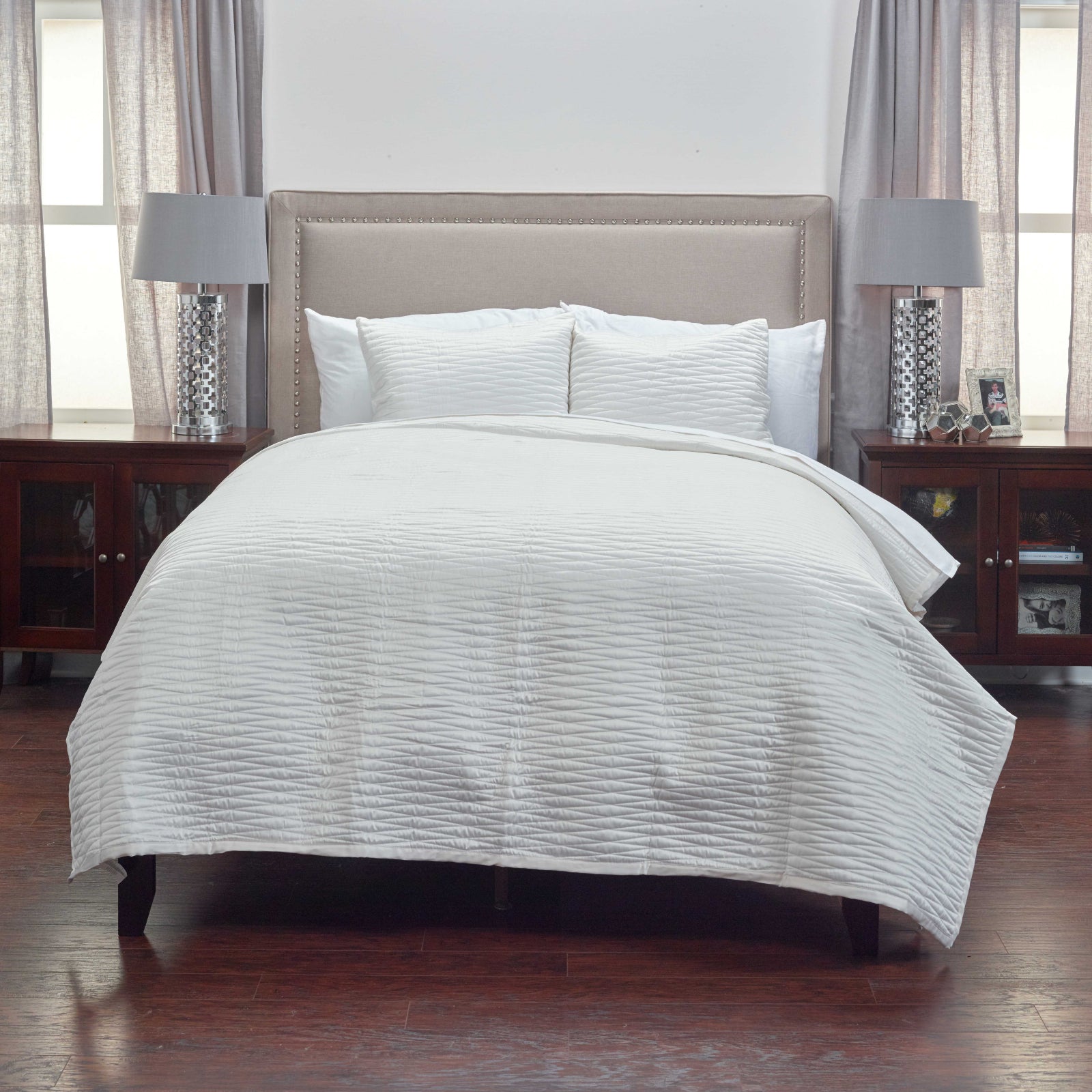 Rizzy BT3139 Parker Ivory Bedding main image