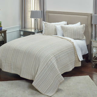 Rizzy BT4011 Patrick Matelasse Ivory Bedding Lifestyle Image