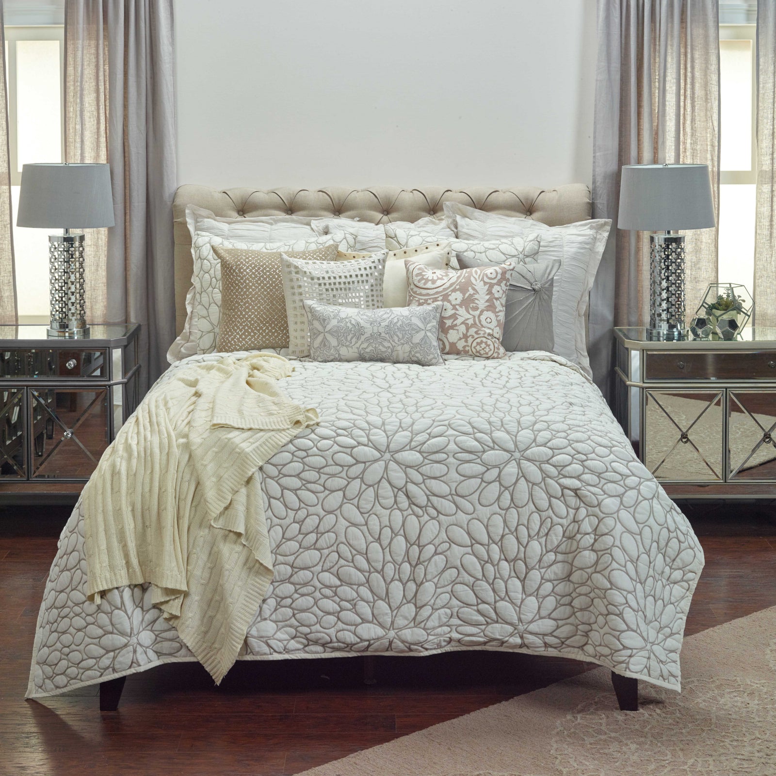Rizzy BT4058 Petal Ivory Bedding main image