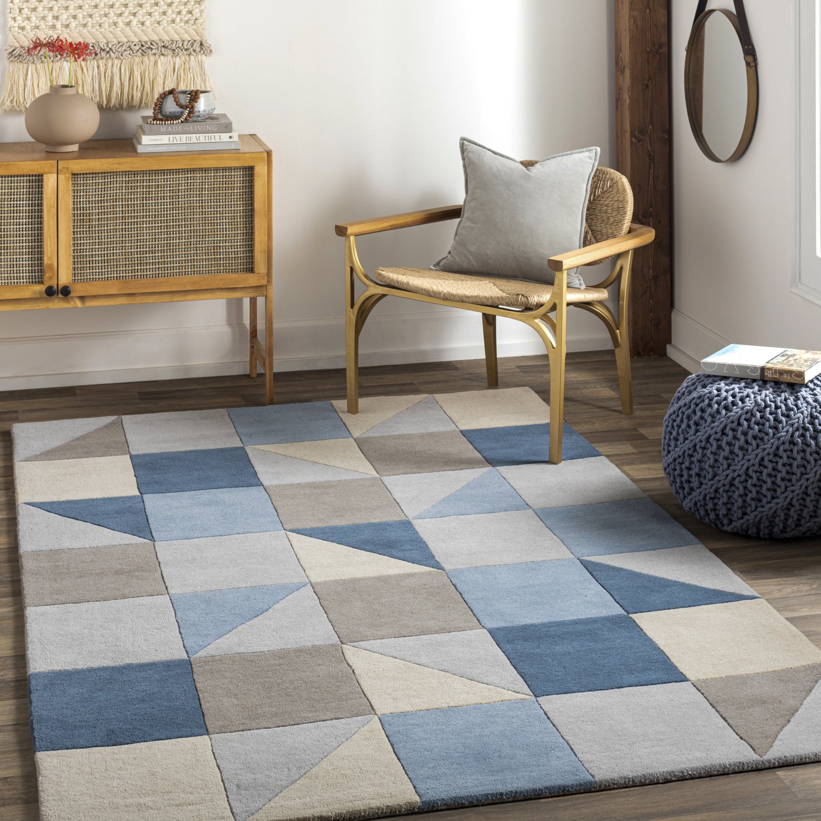 Surya Queens QUN-2308 Area Rug – Incredible Rugs and Decor