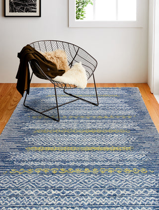 Bashian Venezia R120-CL159 Area Rug Lifestyle Image Feature