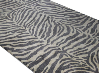 Bashian Greenwich R129-HG241 Grey Area Rug Alternate Shot Feature