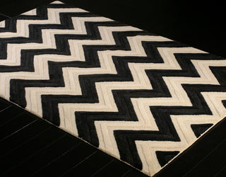 Bashian Verona R130-LC135 Ivory/Black Area Rug Alternate Shot Feature