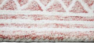 Bashian Valencia R131-AL118 Coral Area Rug