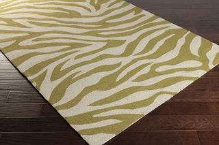 Surya Rain RAI-1174 Area Rug 5x8 Corner Feature