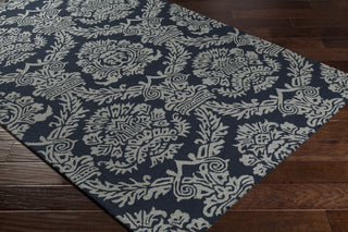 Artistic Weavers Rembrandt Vinci RBD2527 Area Rug Corner Shot Feature