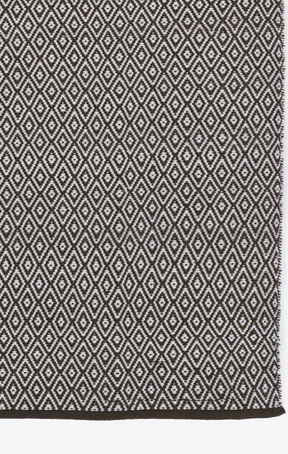 Momeni River RIV-4 Brown Area Rug by Erin Gates Corner Image