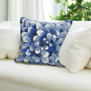 Trans Ocean Frontporch Mum Blue by Liora Manne