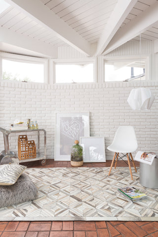 Loloi Promenade PO-01 Ivory / Grey Area Rug Room Scene 1